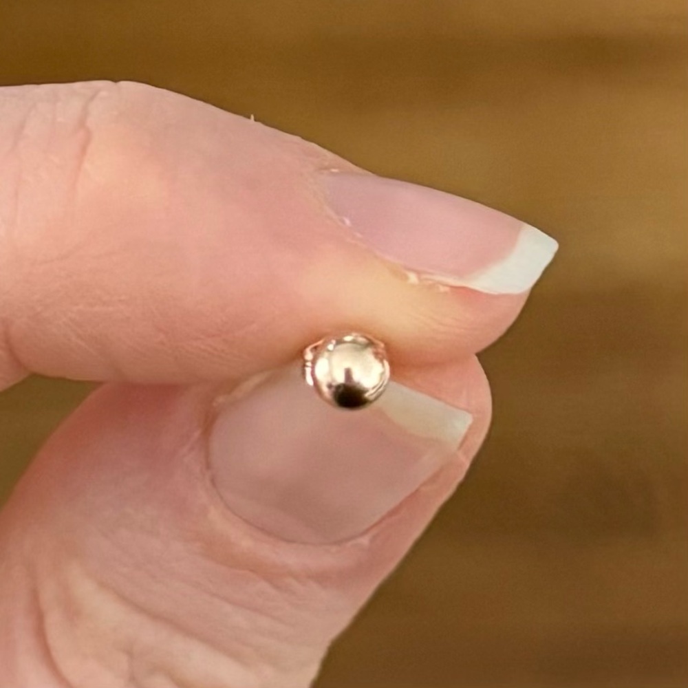 Kay Jewelers Elegant Rose Gold Earrings - Picture 2 of 8